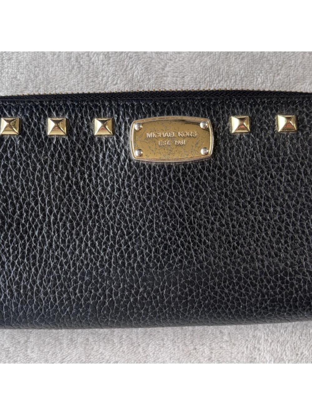 Michael Kors Studded Zip Around Wallet Black Pebbled Leather Gold Hardware GUC